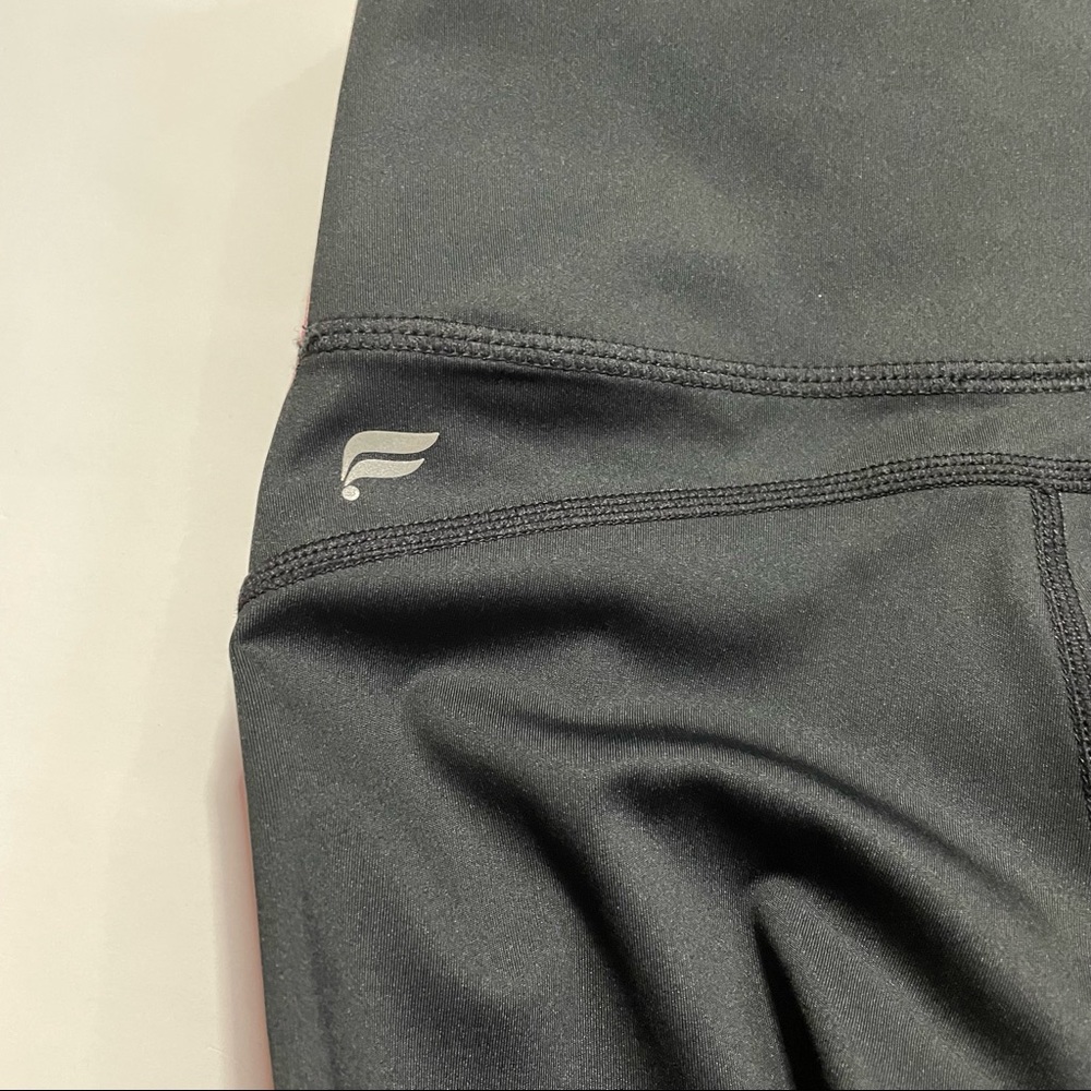 NWT Fabletics High-Waisted Ultra Cool Side Stripe Crop Athleisure Leggings XXS - Picture 11 of 11